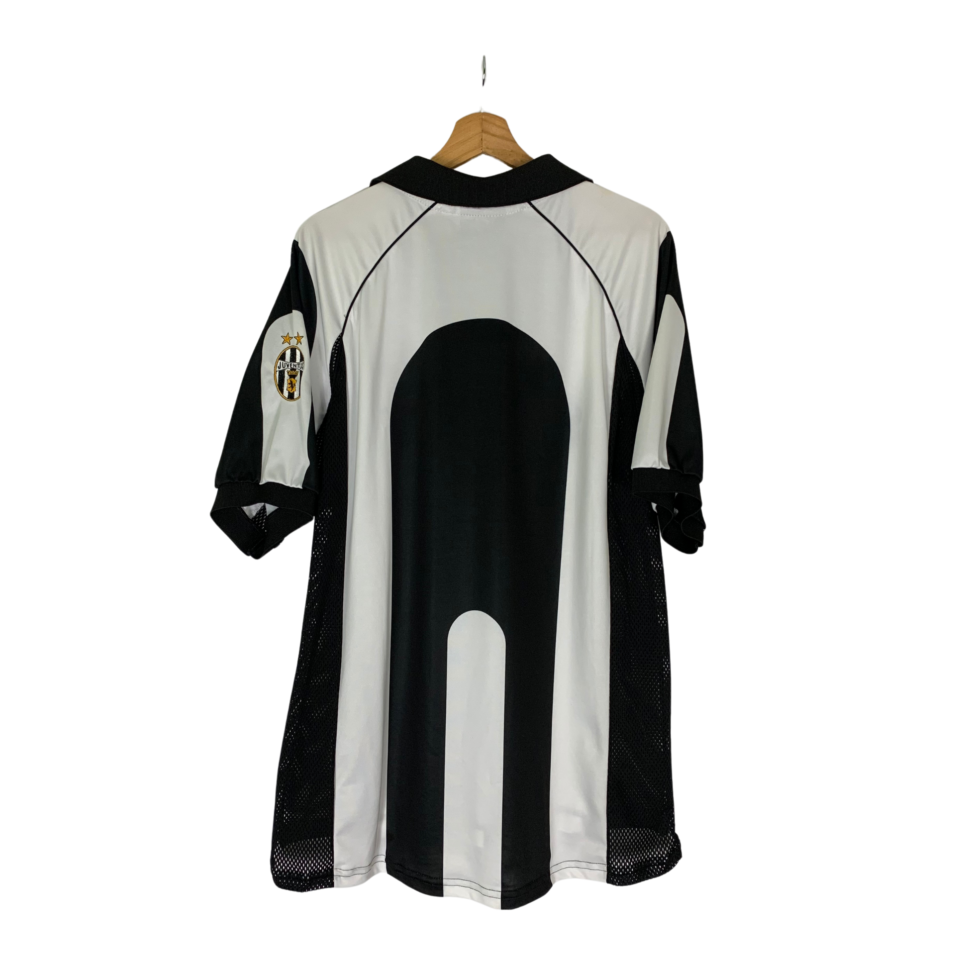 Classic Football Shirt Juventus season 1997-1998 at InnoFoot